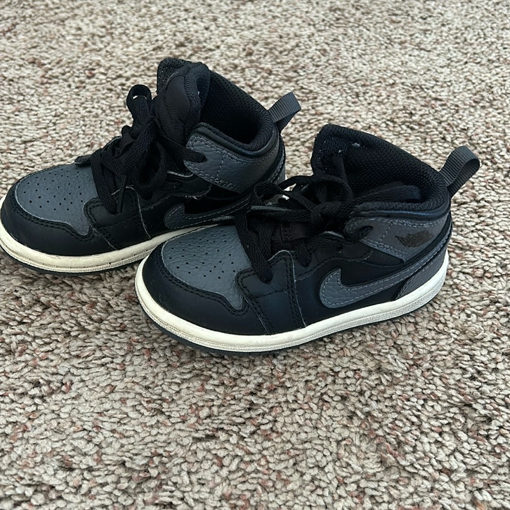Toddler/Baby Jordan Sneakers